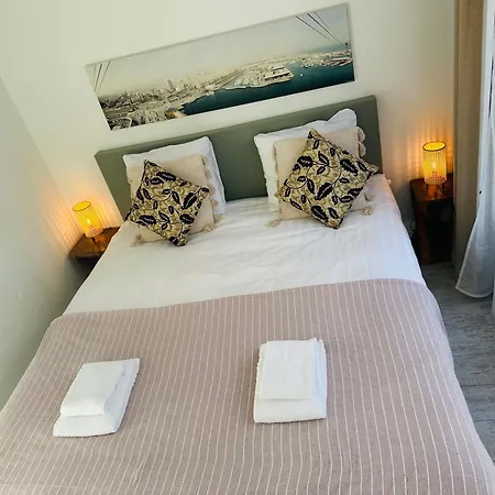 아파트 Perfectly Located Charming Magdalena House For True Connoisseurs 하를렘