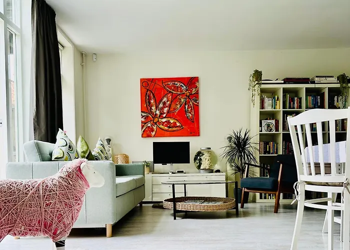 Perfectly Located Charming Magdalena House For True Connoisseurs 아파트