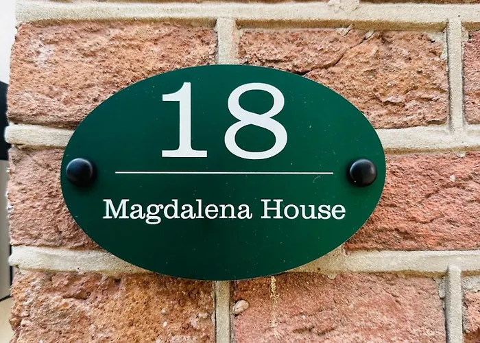 Perfectly Located Charming Magdalena House For True Connoisseurs 하를렘